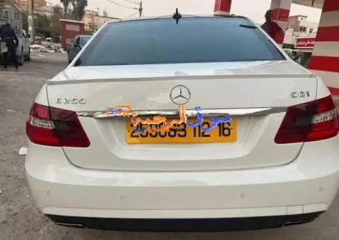 مرسيدس e250 كلاسيك - 2/4